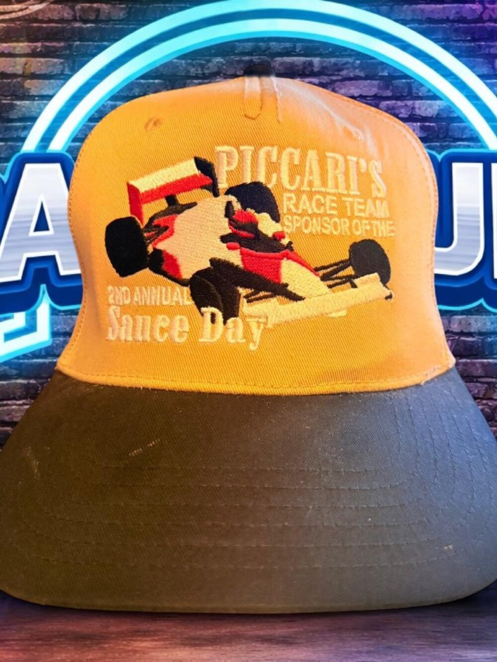 PICCARI'S RACE CAP, UNISEX, ONE SIZE, BEIGE & BLACK, VINTAGE